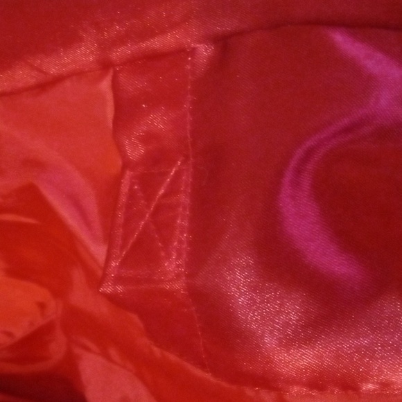 DKNY Children's Puffer Jacket Size Small (Size 6) with Pockets - Picture 7 of 10